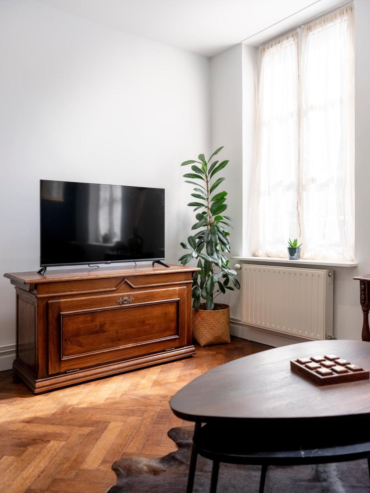 Bohemian Bakoua & Chesterfield Cottage, Hyper-Centre Мец Экстерьер фото